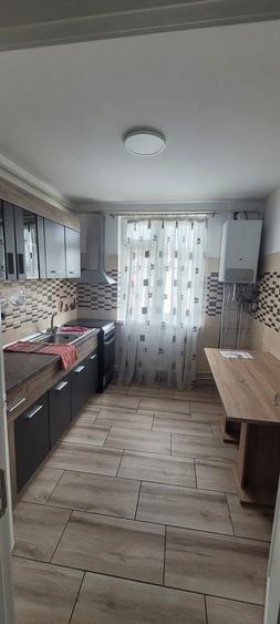 Dau in chirie un apartament cu 2 camere in precista renovat total 300 pe luna - 2