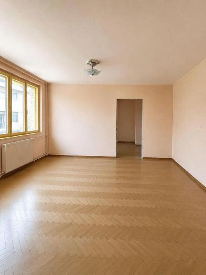Apartament de vanzare - 9