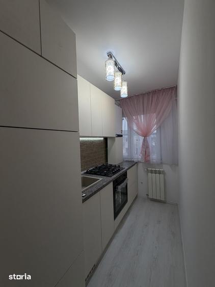 Apartament cu 2 camere în Micro 15