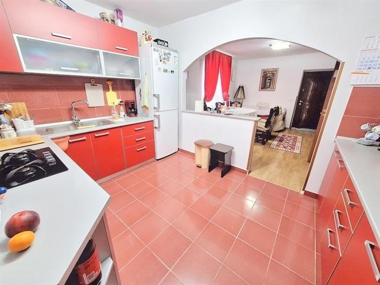 Casa moderna P+1 in Magura, 7 dormitoare, teren 421 mp, posibilitate 2 locuinte, - 40