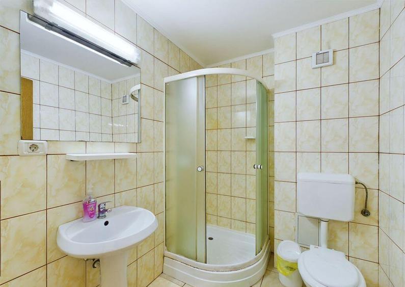 Pensiune in Arad (Vladimirescu) pe DN7 - 25