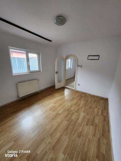 Casă cu 3 camere cu Teren 123 Mp în Călărași