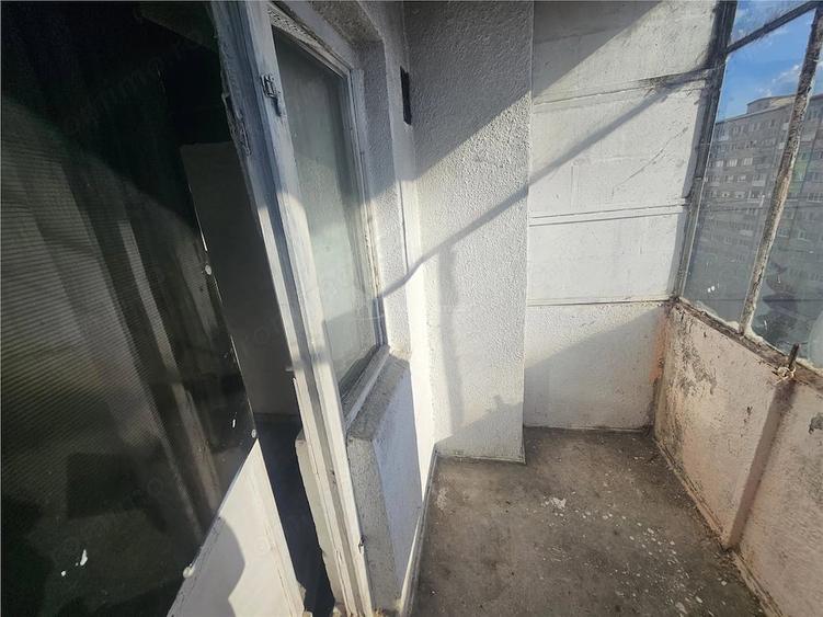 Garsonieră nedecomandată în Cuptoare (Reșița)