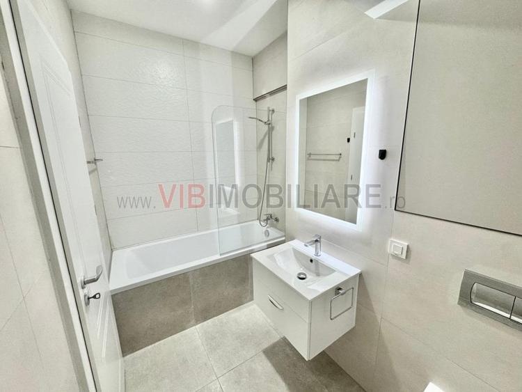 Apartament cu 3 camere decomandat în Băneasa