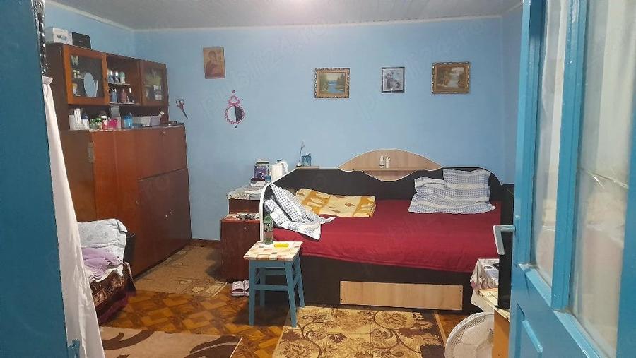 Casă cu Teren 1900 Mp în Urdești