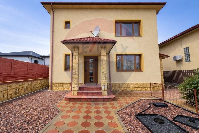 Casă cu 5 camere de vânzare in Lumina Constanta - 1