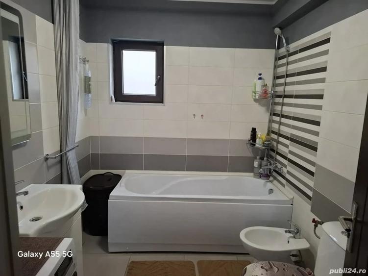 Casă cu 3 camere cu Teren 450 Mp în Letea Veche