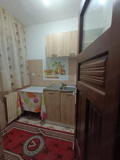 Garsonieră semidecomandată în Central