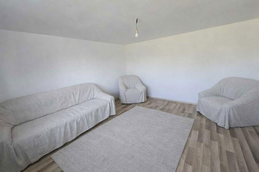 Teren 14.500 mp + casa mobilata recent - 1