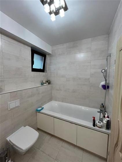 Vanzare 3 camere Damaroaia - 5