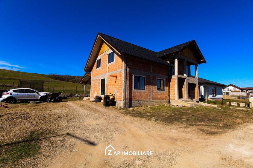 Casă 6 camere –195 mp utili –  P+M  Nazna – teren 644 mp - 2