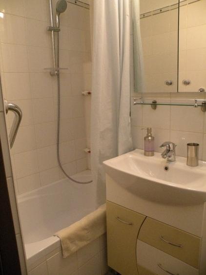 Calea Victoriei, 2 camere dec, et.3, balcon, bloc termoizolat,  zona linistita - 13