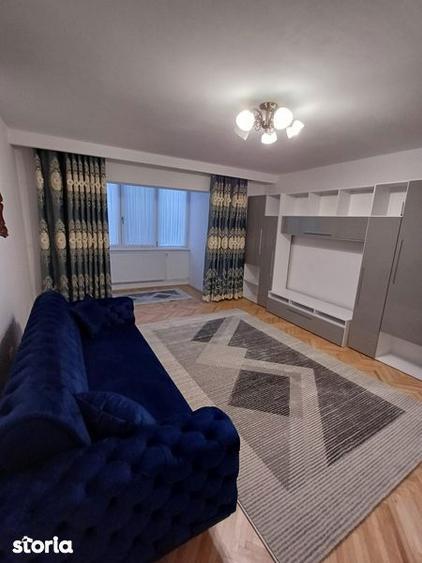 Inchiriez apartament 3 camere - 2