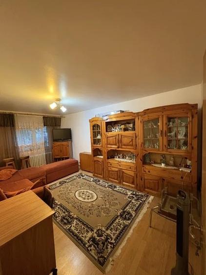 Apartament cu 2 camere decomandat, mobilat în Canta