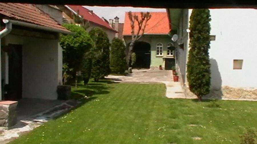 PROPRIETATE: 1500 mp, cu casa saseasca autentica, in Cristian, Brasov - 1