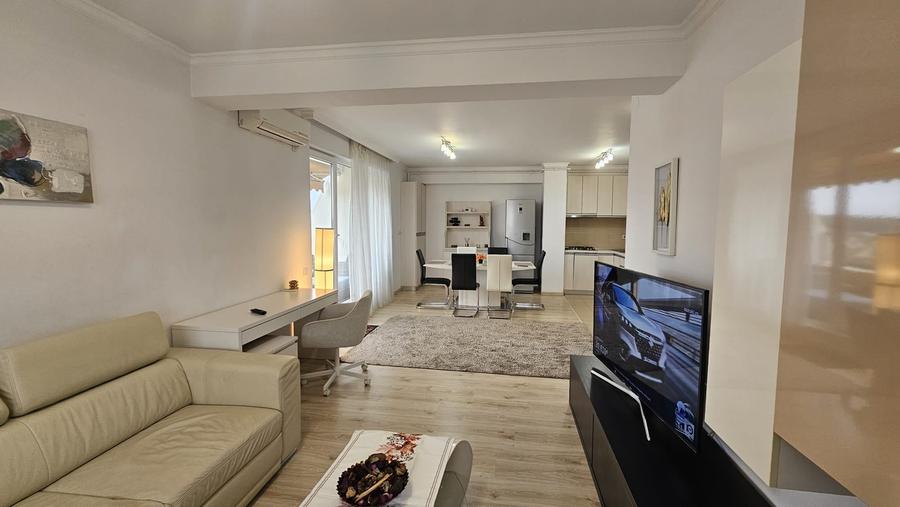 Apartament cu 3 camere decomandat în Iancu Nicolae