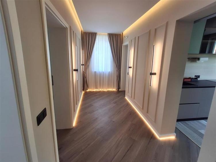 Apartament de LUX  2 camere decomandat pivnita zona Strand - 5