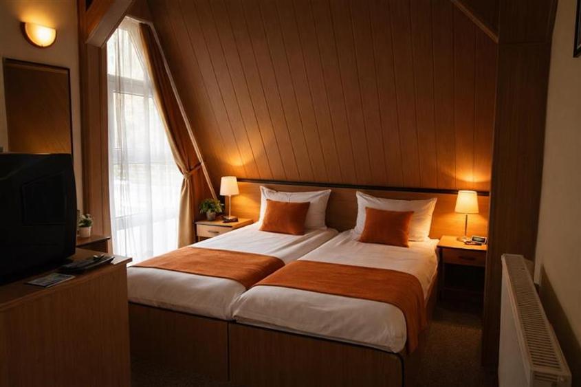 In inima Statiunii Poiana Brasov, Investment Class, - 7