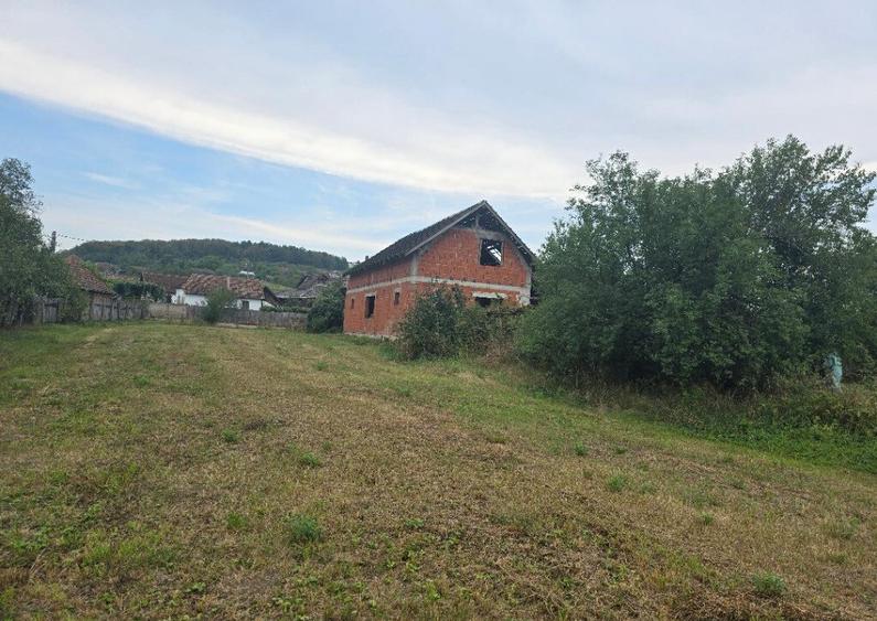 Casa loc SUMUGIU , sc 200 mp , parte veche si noua, ter 2670, sosea - 14