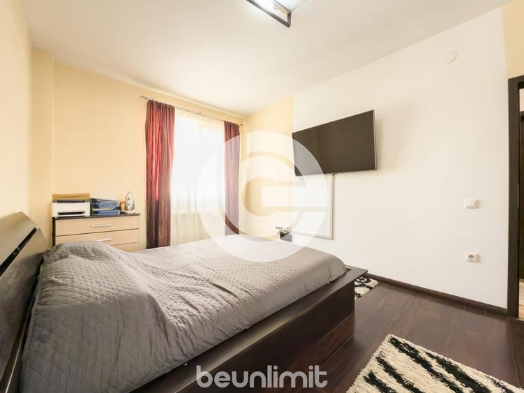 Apartament cu 3 camere semidecomandat, mobilat în Turnișor