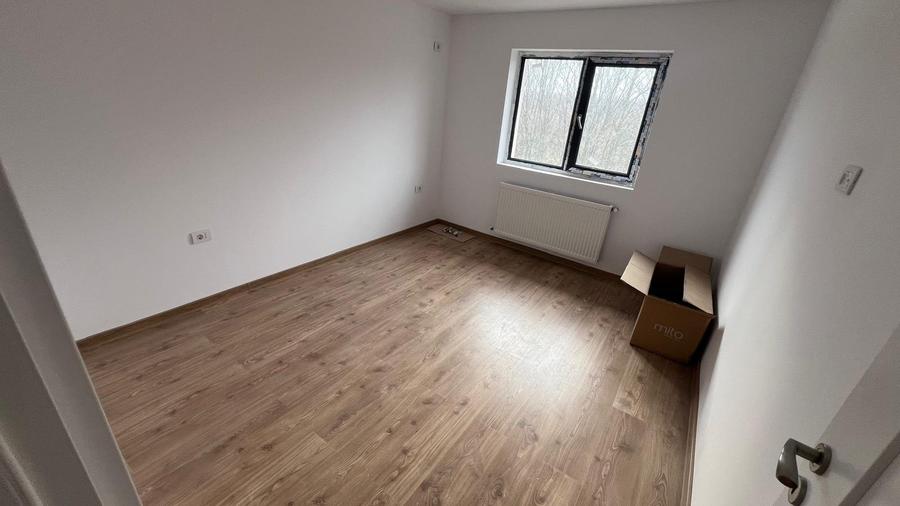 Casă P+E modernă, 2 dormitoare, balcon și pod – gata pentru noul tău început! - 8