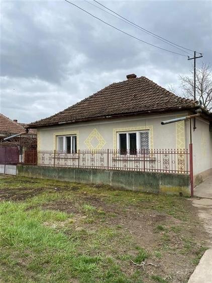 RECO  Casa in  Sacuieni  la 25km de  Marghita - 1