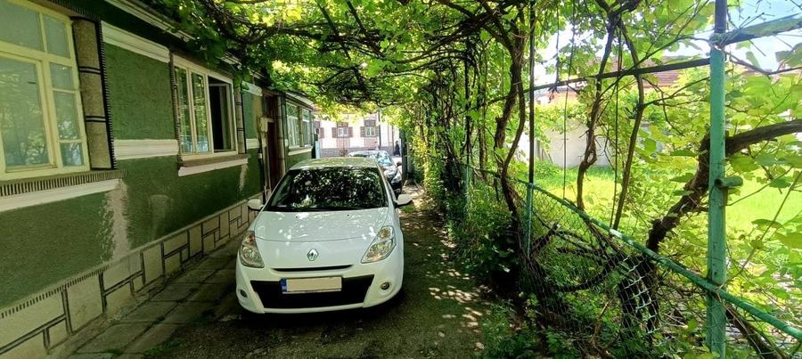 Casa sanatoasa in centrul localitatii Cristian - 4