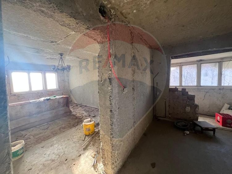 Apartament 3 camere b dul Bucuresti - 6