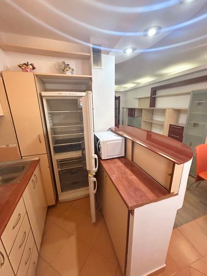 Ion Mihalache - Piata 1 mai / Garsoniera moderna - 9