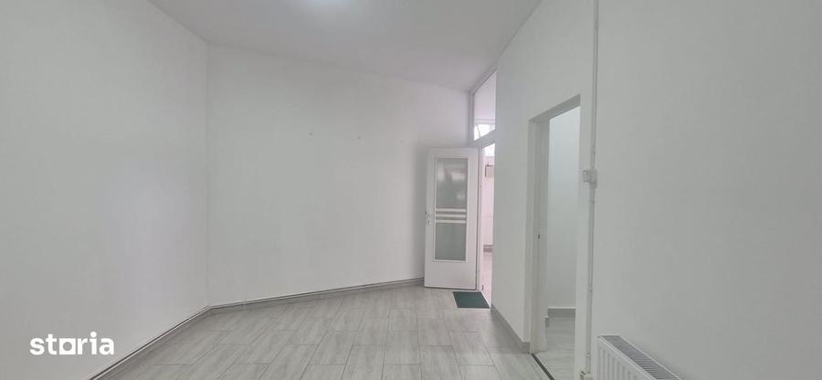Zona centrala, spatiu din destinatie - 1