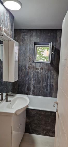 Apartament 3 camere, decomandat, 4/10 - 7