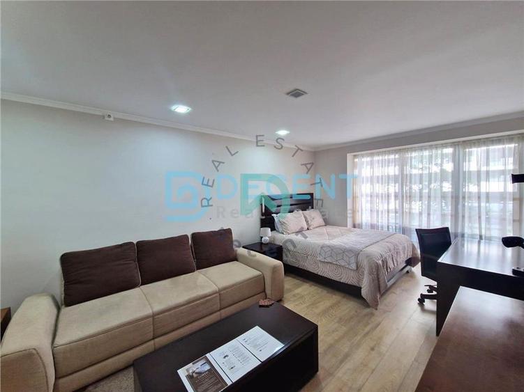 Garsoniera decomandata, Urban, Tractorul - 2