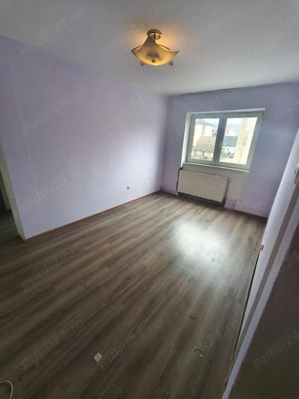 apartament de vanzare - 1