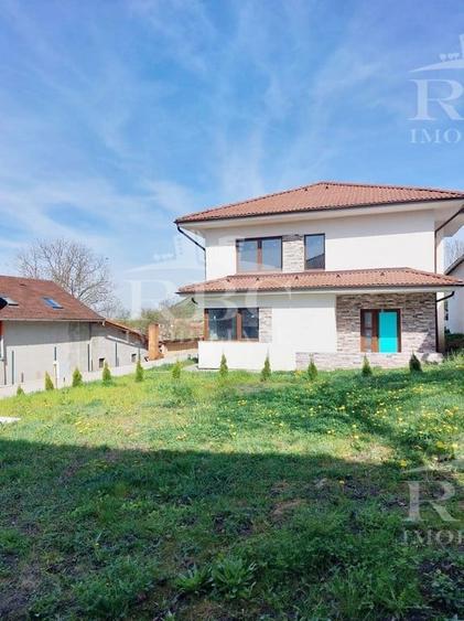 Case noi cu teren in Chinteni - 1