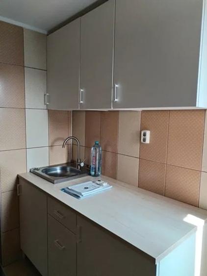 Garsoniera decomandata, zona Viziru 1. - 6