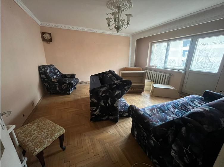 Apartament trei camere - 80mp - etaj 2 - Școala nr. 10 - 1