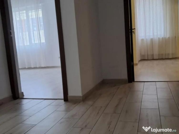 Apartament decomandat Bloc NOU - 1