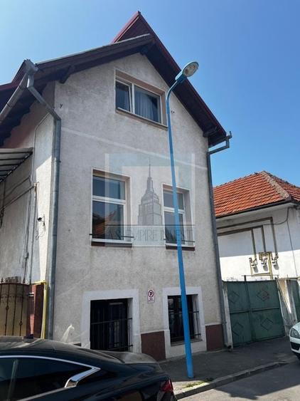 Casa /Villa 3 camere mobilata/utilata - zona Centrul Civic - 14