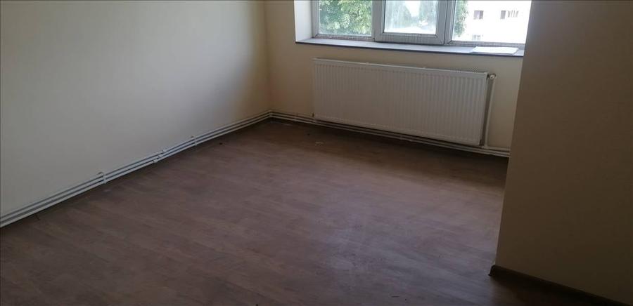 Apartament cu doua camere situat in zona centrala a mun. Focsani. - 4