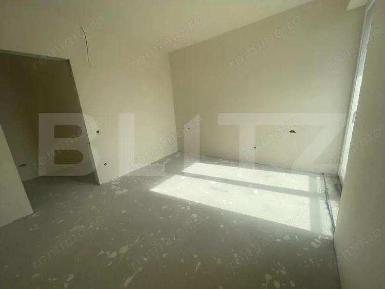 Apartament cu o camera si terasa de 15 mp - 1