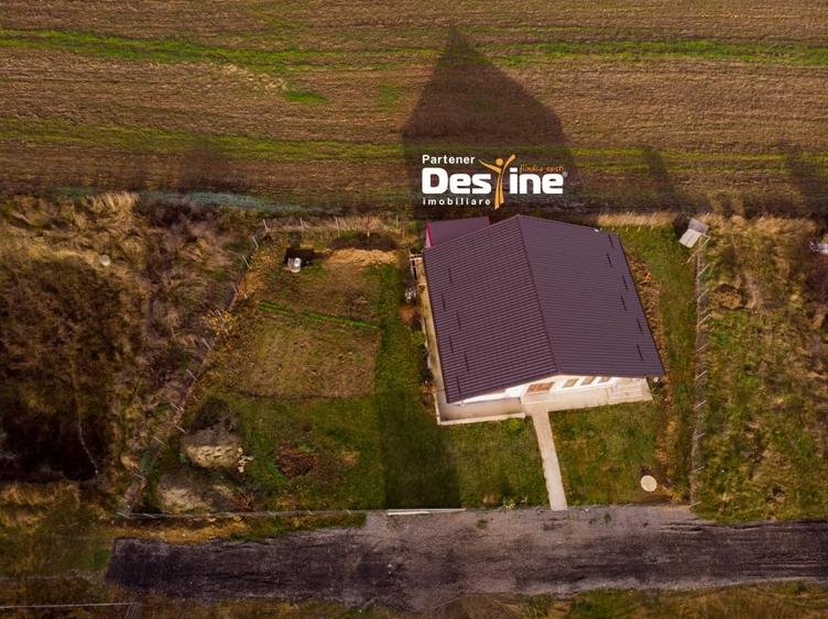 Comision 0% Casa individuala la rosu 75 mp P+POD 570 mp teren canalizare Ciurea - 1