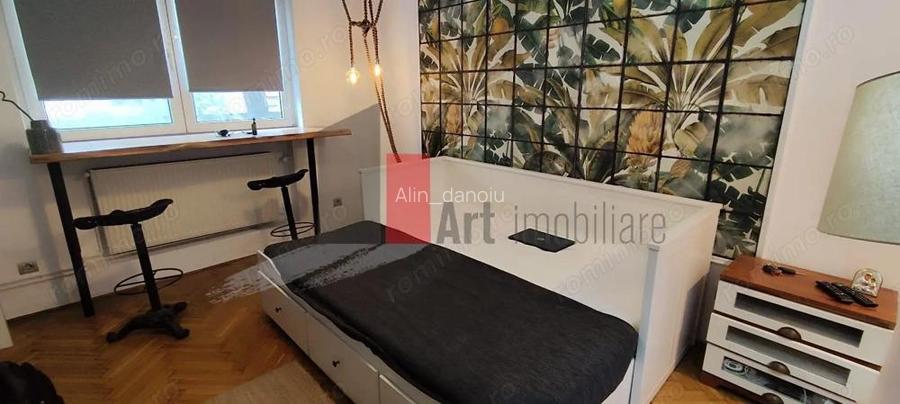 Garsoniera de inchiriat in zona Cismigiu/Kogalniceanu Garsoniera de inchiriat in zona Cismigiu/Kogalniceanu