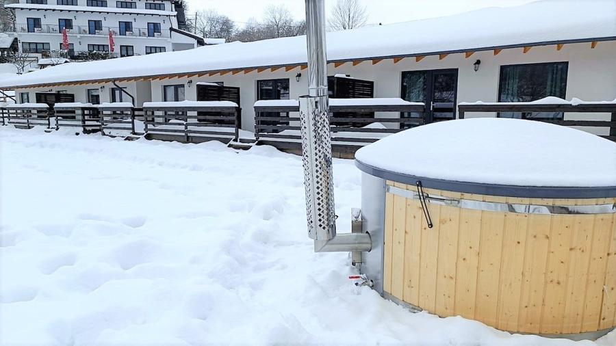 VAND COMPLEX TURISTIC IN BRAN LANGA PARTIA DE SCHI ZANOAGA - 14