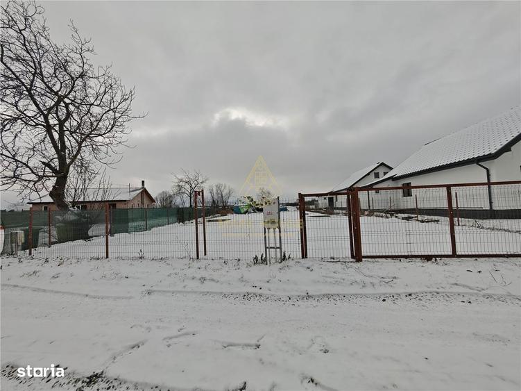 De vanzare 1450 mp teren intravilan situat in satul Siretu, comuna Let - 4