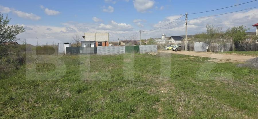 Teren intravilan, 600 mp, front 30 ml, zona Garlesti - 2