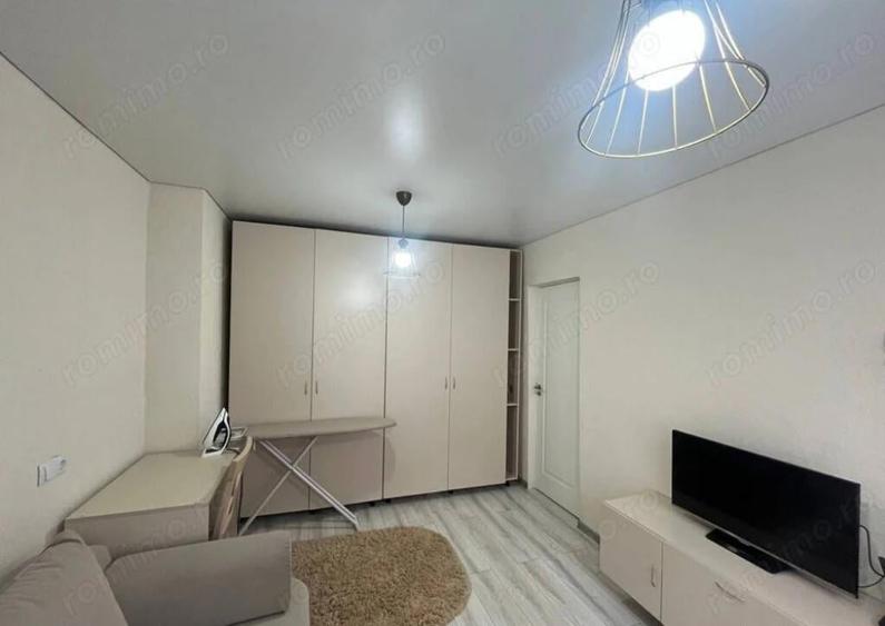 1 camera in zona Sagului - 6