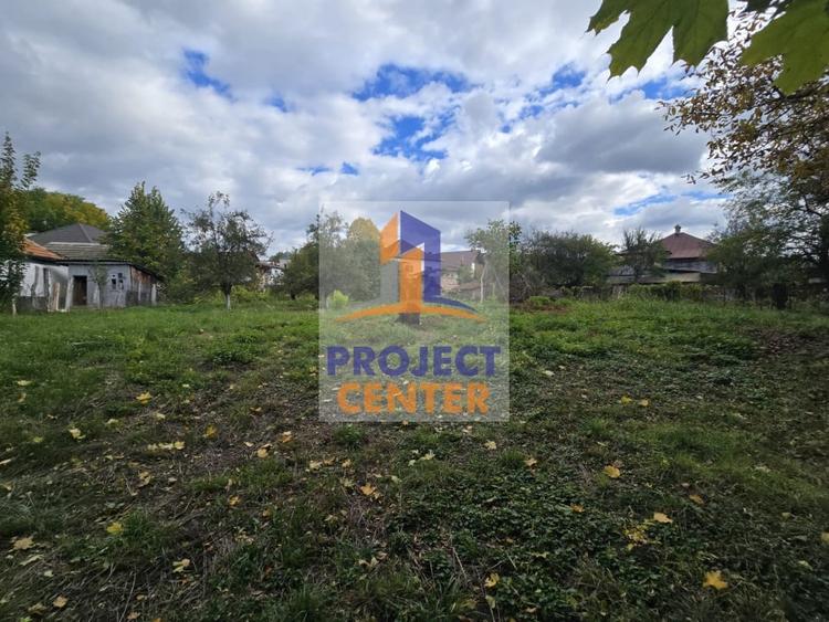 Casă Centrală Curtea de Argeș, Teren 2.211 mp - 12