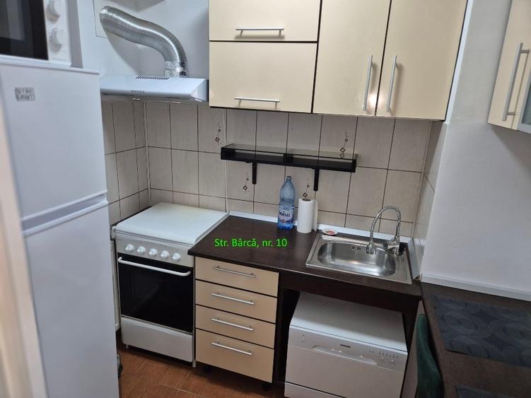 Proprietar - Inchiriez Garsoniera complet mobilata si utilata - Str Bârcă, nr 10 - 7