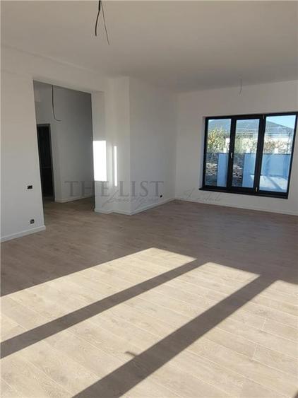 De Vanzare | Vila cu 5 camere | Tunari - 8