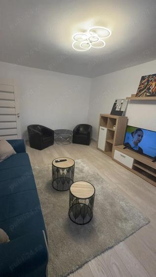 Inchiriez apartament 3 camere, centrala proprie, 1 mai - 6